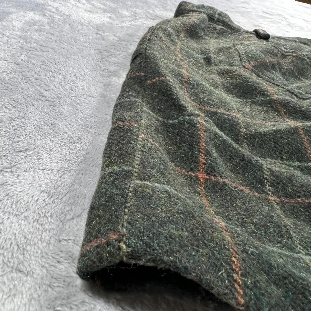 Unbranded wool blend